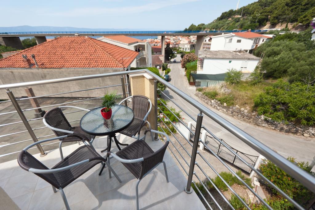 Apartments Alma Подгора Экстерьер фото