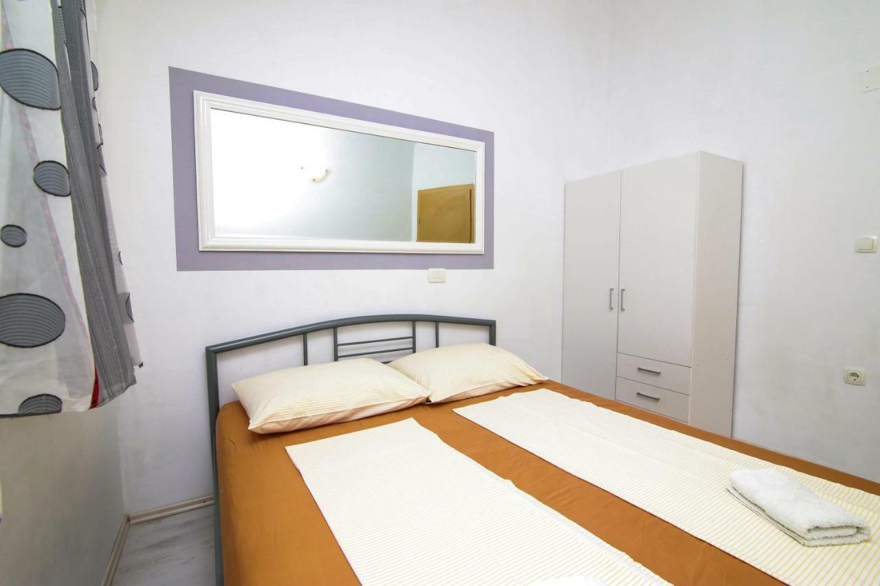 Apartments Alma Подгора Экстерьер фото