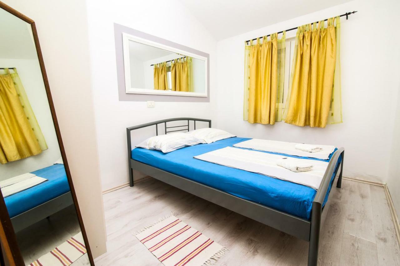 Apartments Alma Подгора Экстерьер фото
